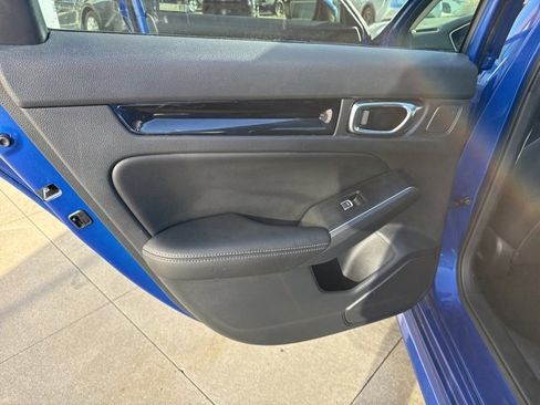 Used 2022 Honda Civic Touring image 22