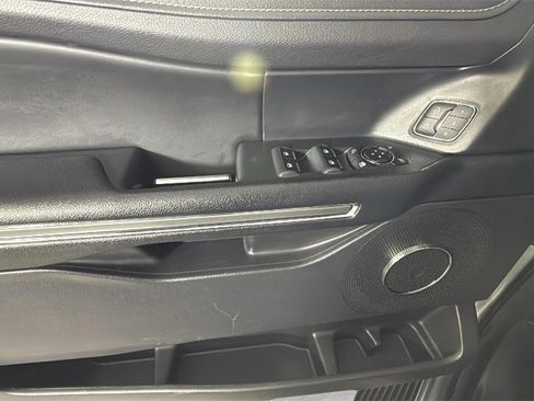 Used 2024 Ford Expedition XLT image 35