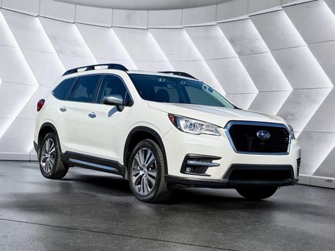 Used 2019 Subaru Ascent Touring w/ Popular Package #2 AWD/4WD image 3