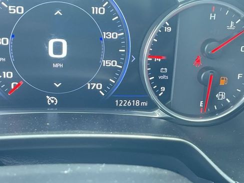 Certified 2021 Chevrolet Blazer RS w/ Enhanced Convenience Package FWD image 12