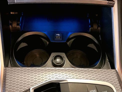 Certified 2025 BMW i4 eDrive40 w/ Premium Package image 34