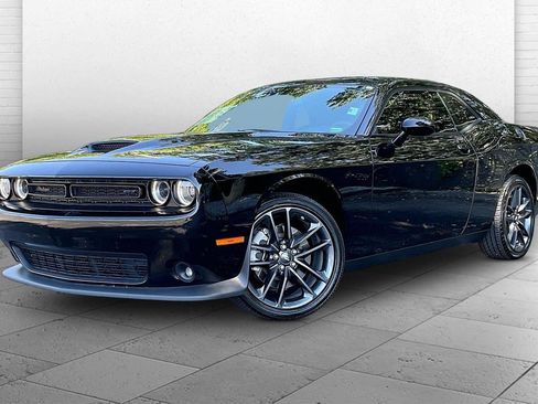 Used 2022 Dodge Challenger GT w/ Blacktop Package AWD/4WD image 13