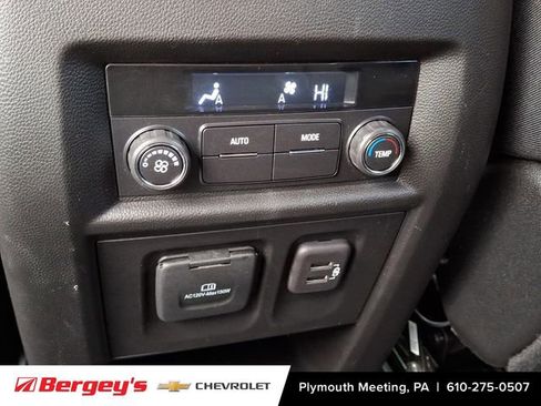 Certified 2023 Chevrolet Traverse LT w/ LT Premium Package image 15