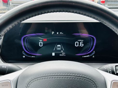 Used 2025 Kia Telluride S AWD/4WD image 19