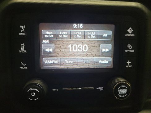 Used 2018 Jeep Wrangler Unlimited Sport S AWD/4WD image 25