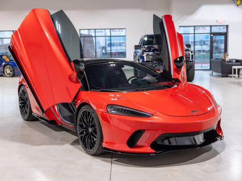 Used 2023 McLaren GT image 10