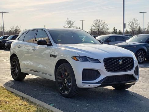 New 2026 Jaguar F-PACE R-Dynamic S image 3