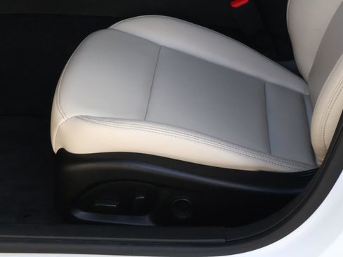 Used 2023 Cadillac CT4 Luxury image 18