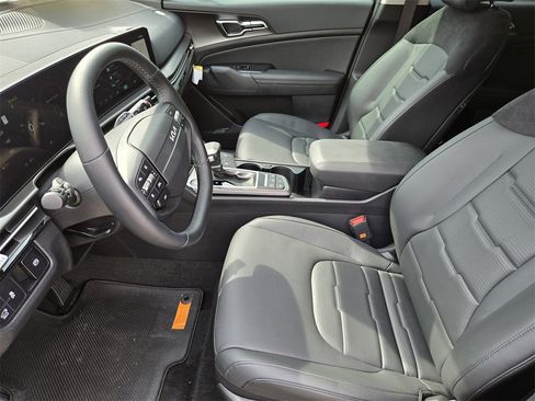 New 2026 Kia Sportage SX image 9
