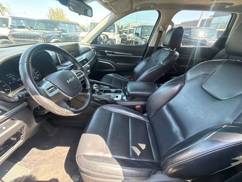 Used 2022 Kia Telluride S FWD image 7