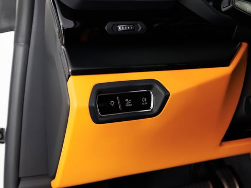 Used 2024 Lamborghini Urus S image 30