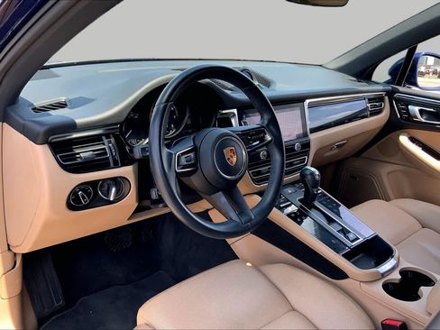 Used 2023 Porsche Macan Turbo AWD/4WD image 23