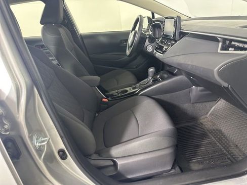 Used 2022 Toyota Corolla LE FWD image 24
