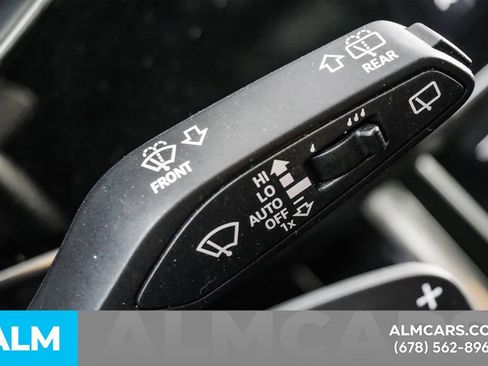 Used 2025 Audi Q7 3.0T Premium image 31