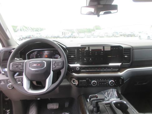 New 2026 GMC Sierra 1500 Elevation w/ Elevation Premium Package AWD/4WD image 18