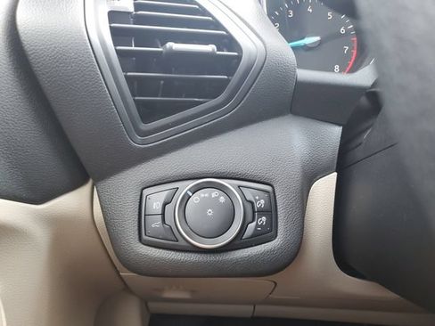 Used 2017 Ford Escape SE FWD image 22