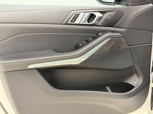 Used 2023 BMW X5 xDrive45e w/ M Sport Package image 13