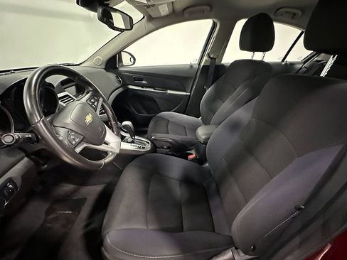 Used 2014 Chevrolet Cruze LT FWD image 3