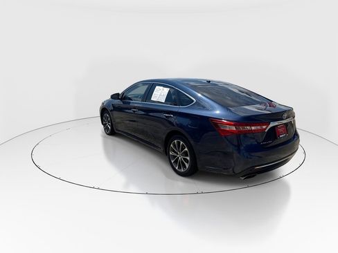 Used 2017 Toyota Avalon XLE Plus FWD image 6