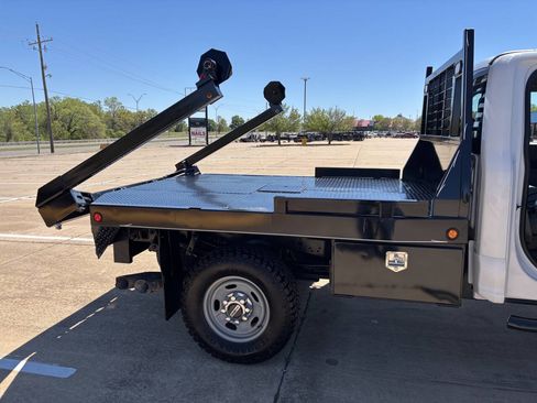 Used 2019 Ford F250 XL w/ Power Equipment Group AWD/4WD image 5