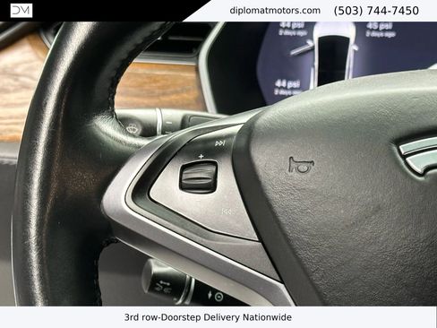 Used 2018 Tesla Model X 75D image 34