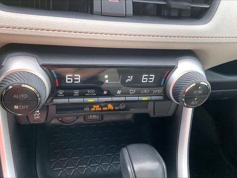 Used 2024 Toyota RAV4 XLE w/ Convenience Package AWD/4WD image 33
