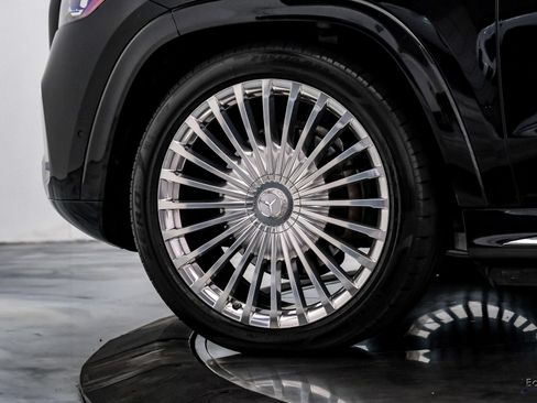 Used 2024 Mercedes-Benz Maybach GLS 600 4MATIC image 82