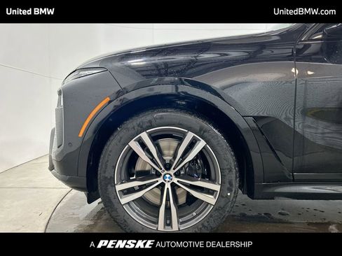 Used 2026 BMW X7 M60i image 10