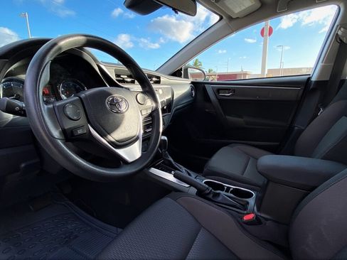 Used 2019 Toyota Corolla LE FWD image 7