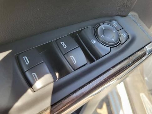 Used 2020 Chevrolet Silverado 1500 RST w/ All-Star Edition AWD/4WD image 10