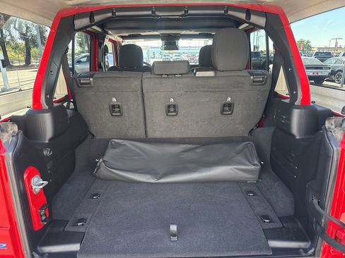 Certified 2025 Jeep Wrangler Unlimited Rubicon 4xe w/ Safety Group image 7