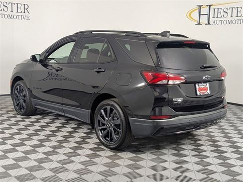 Used 2023 Chevrolet Equinox RS w/ RS Leather Package image 5