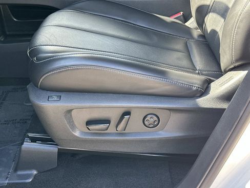 Used 2025 INFINITI QX60 Sensory w/ Vision Package AWD/4WD image 26