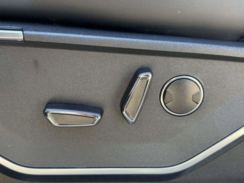 Used 2025 Ford F150 Raptor image 33