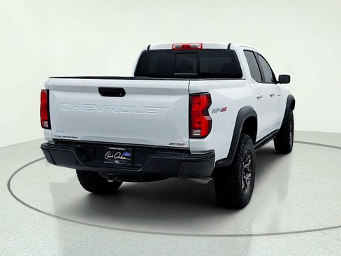 Used 2024 Chevrolet Colorado ZR2 w/ Technology Package AWD/4WD image 7