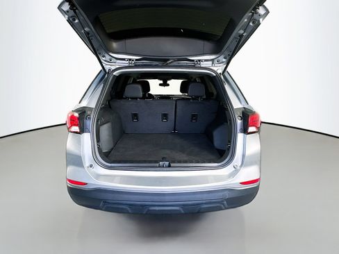 Used 2023 Chevrolet Equinox LS FWD image 25