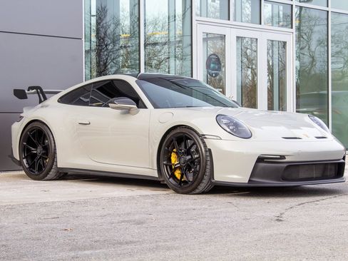 Used 2022 Porsche 911 GT3 image 3