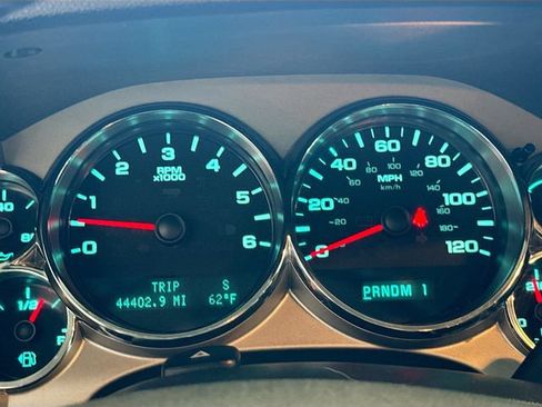 Used 2013 Chevrolet Silverado 2500 LT w/ Interior Plus Package AWD/4WD image 13