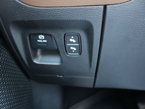 Used 2019 RAM 1500 Big Horn AWD/4WD image 17