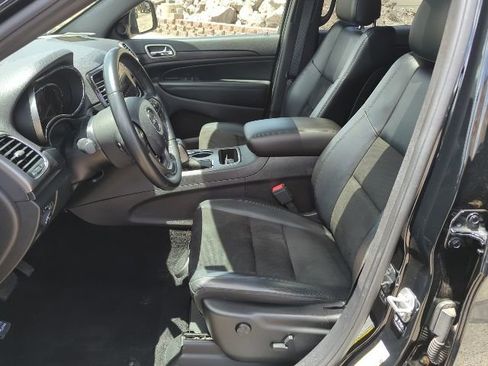Used 2021 Jeep Grand Cherokee Laredo X AWD/4WD image 18
