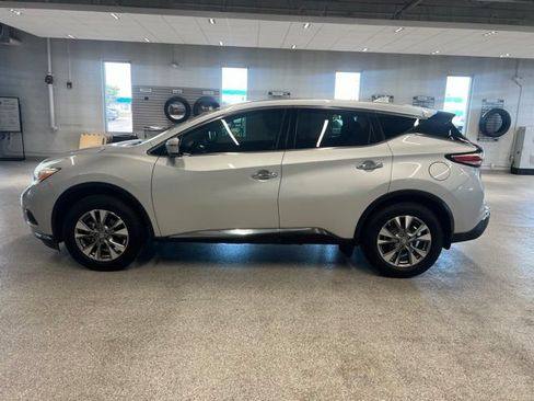 Used 2017 Nissan Murano S w/ Navigation Package AWD/4WD image 11