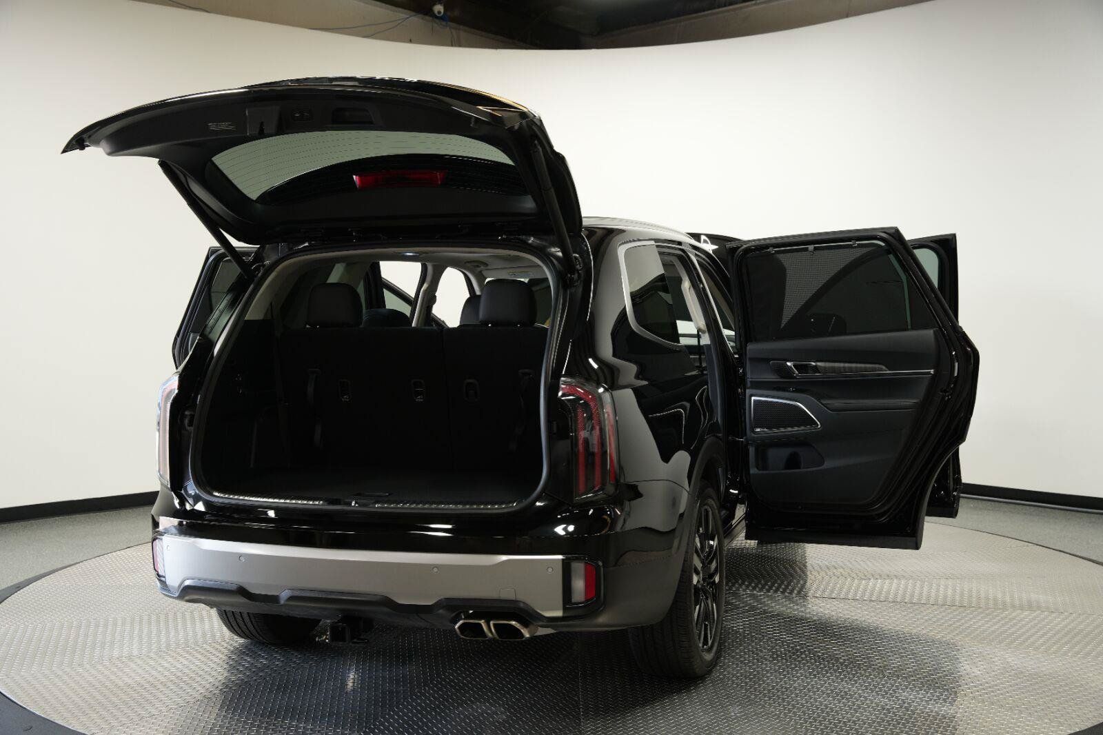 Used 2025 Kia Telluride SX AWD/4WD image 14