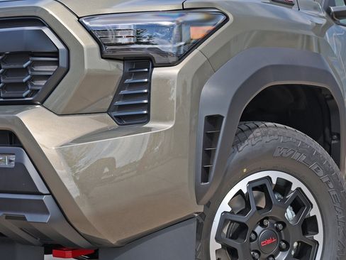 New 2025 Toyota Tacoma TRD Off-Road image 11
