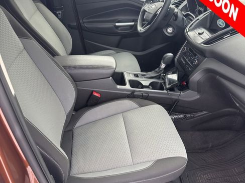 Used 2017 Ford Escape SE w/ Equipment Group 201A image 13