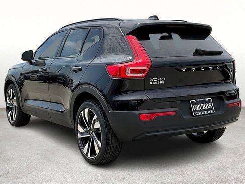 New 2026 Volvo XC40 B5 Ultra w/ Climate Package image 5