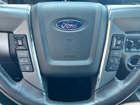 Used 2016 Ford Expedition Platinum RWD image 17