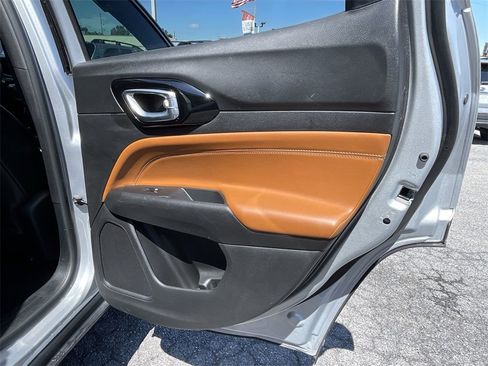 Used 2024 Jeep Compass Limited image 23