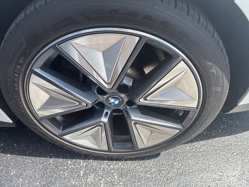 Used 2023 BMW i4 eDrive35 w/ Premium Package RWD image 5