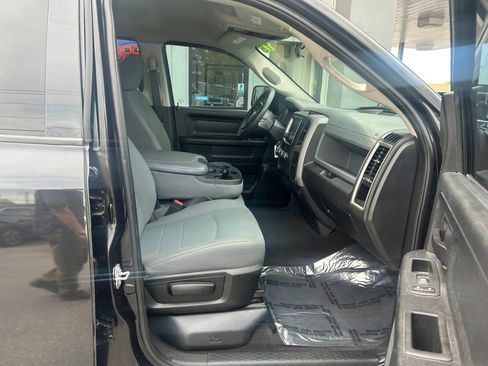 Used 2018 RAM 1500 Express AWD/4WD image 20