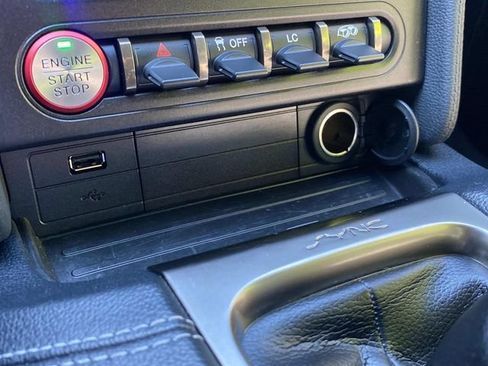 Used 2019 Ford Mustang Shelby GT350 w/ Technology Package RWD image 27